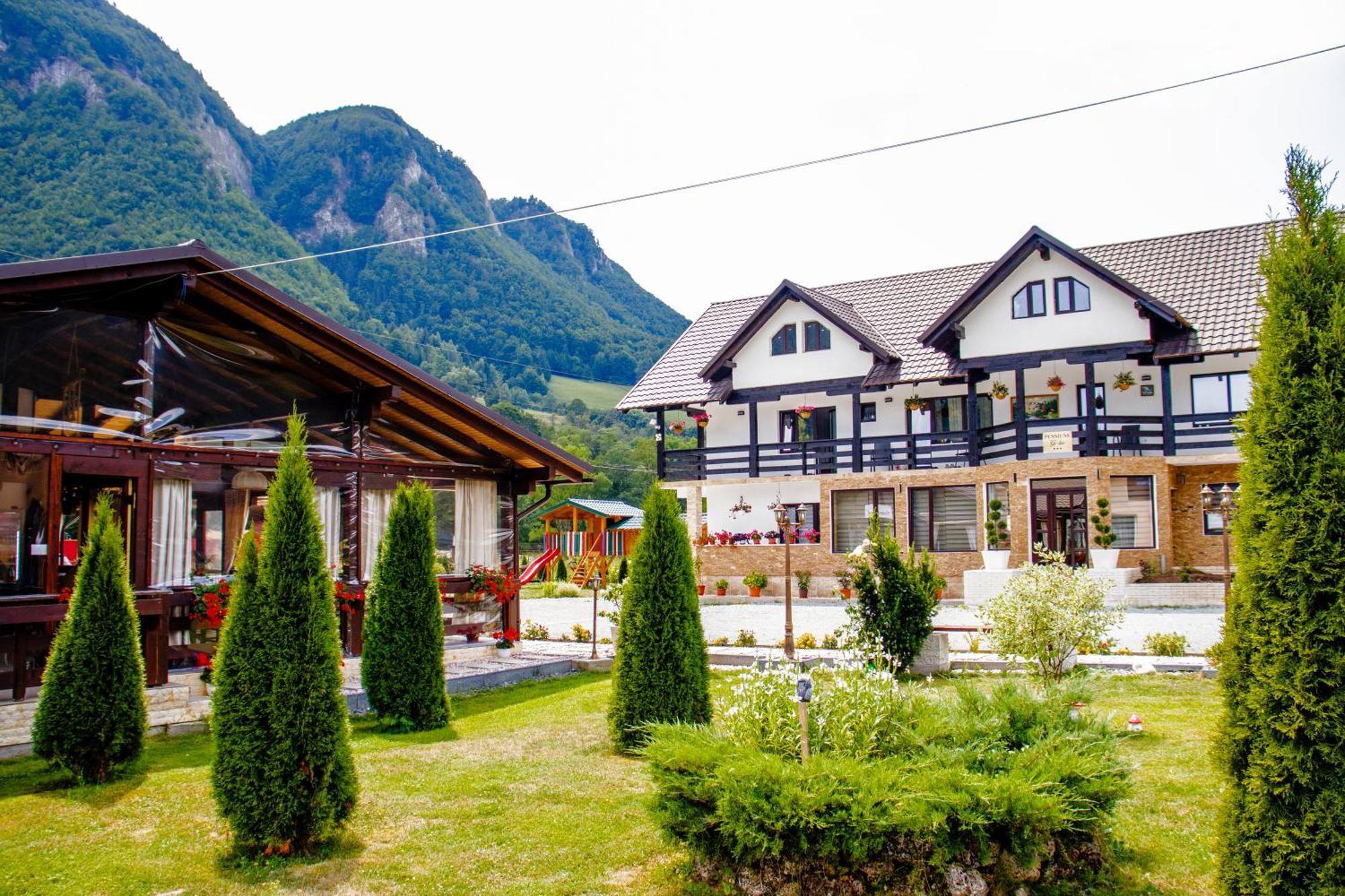 Ge-Lux Villa Incesti Exterior photo