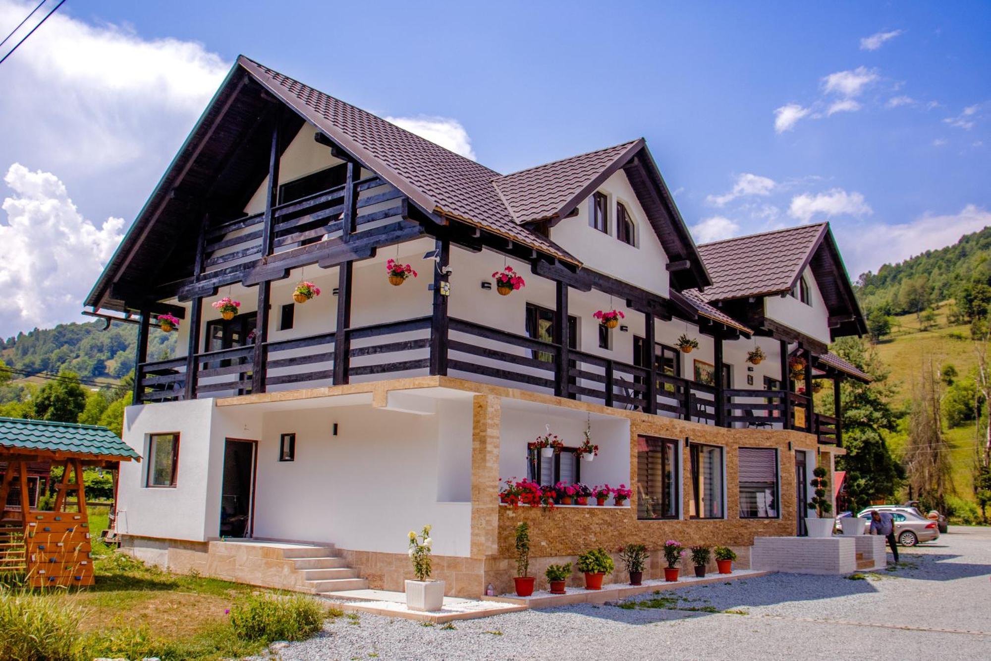 Ge-Lux Villa Incesti Exterior photo